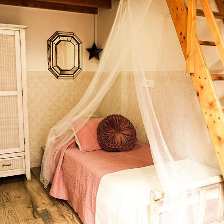 Apartament Casa De La Juderia Dona Pilar Sewilla Zewnętrze zdjęcie